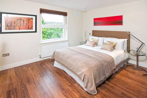 5 bedroom house to rent, Court Close, St John's Wood NW8