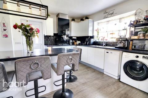 21 New Street, Carcroft, Doncaster, DN6 8EH