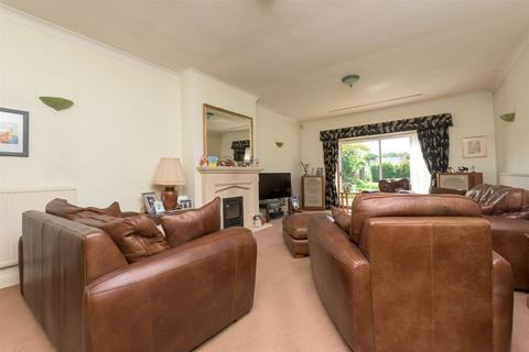 4 bedroom detached house for sale, London Road, West Kingsdown, Sevenoaks, Kent