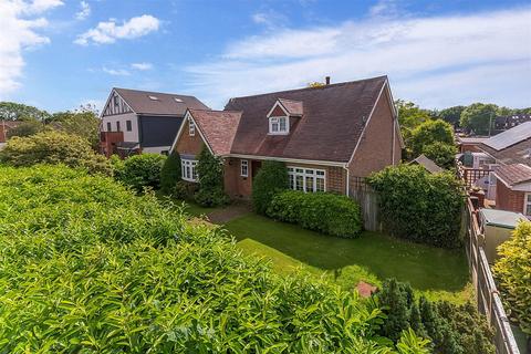 4 bedroom detached house for sale, London Road, West Kingsdown, Sevenoaks, Kent