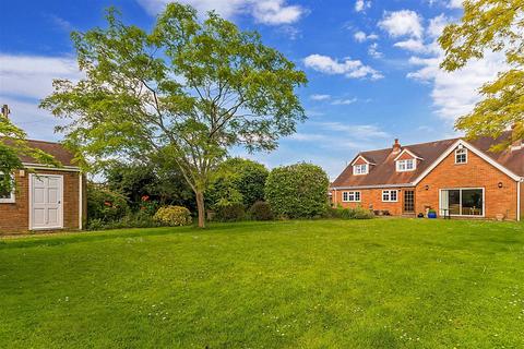 4 bedroom detached house for sale, London Road, West Kingsdown, Sevenoaks, Kent