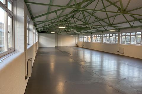 Industrial unit to rent, Vale Road, Haringey, London N4