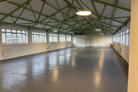 Industrial unit to rent, Vale Road, Haringey, London N4