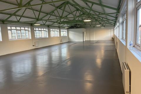 Industrial unit to rent, Vale Road, Haringey, London N4