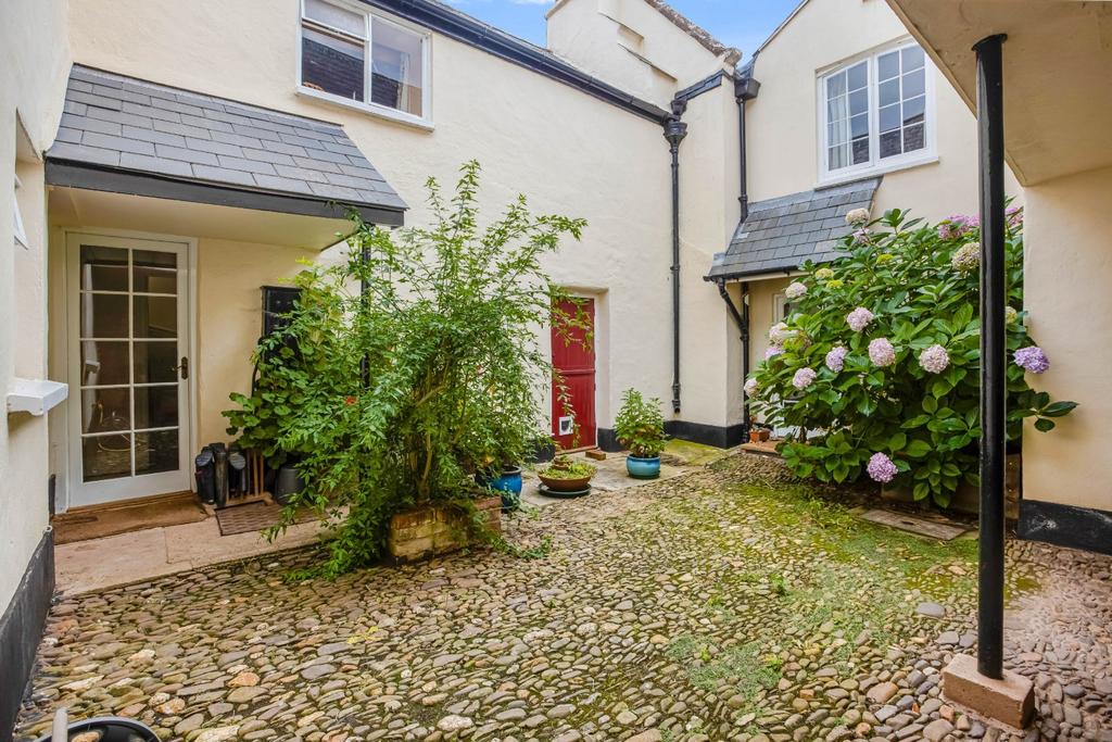 Courtyard Garden