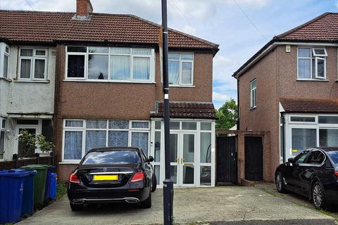 37 Constable Gardens, Edgware, HA8 5SF