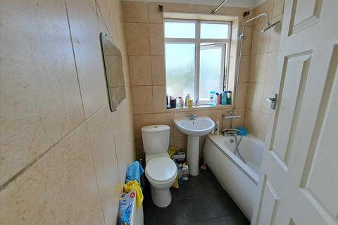 37 Constable Gardens, Edgware, HA8 5SF