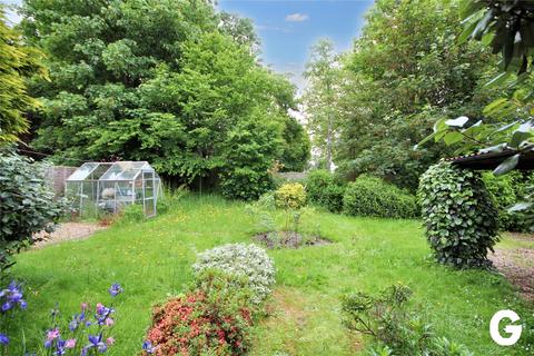 2 bedroom bungalow for sale, Christchurch Road, Ringwood, Hampshire, BH24