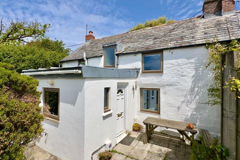 2 bedroom cottage for sale, Penrose, PL27