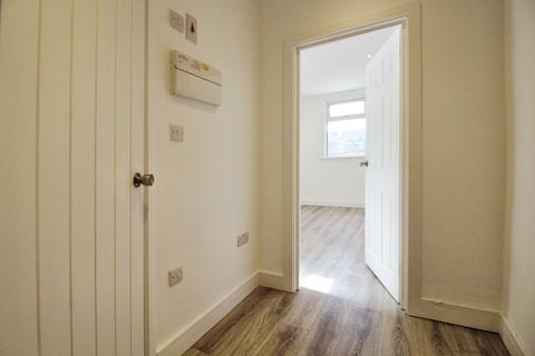 Studio to rent, Romford Road, Manor Park, E12 5JR