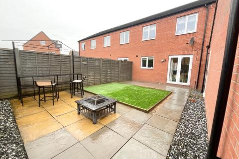 3 bedroom end of terrace house for sale, Plover Green, Stafford, ST16