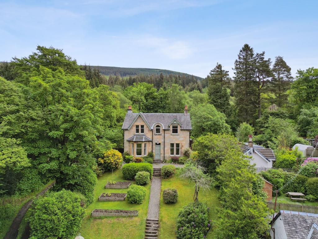 Main Street, Strathyre, Stirling... 4 bed detached house for sale £