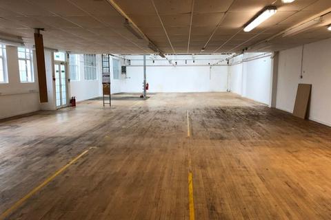 Industrial unit to rent, Vale Road, Harringey N4