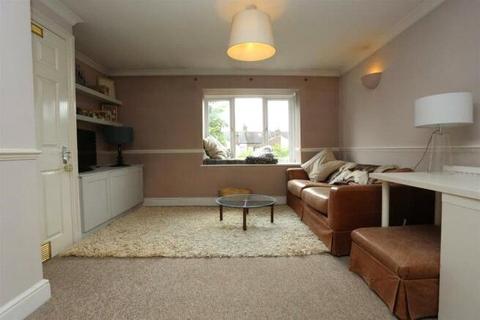 2 bedroom flat for sale, West Avenue, Walthamstow, London, E17