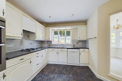 4 bedroom detached house for sale, Falcon Rise, Downley