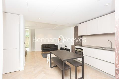 Studio to rent, Dawson House, Circus Road West SW11