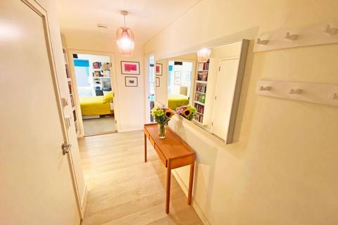 1 bedroom flat for sale, Chaplin House, Hoe Street, London, E17