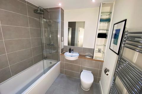 1 bedroom flat for sale, Chaplin House, Hoe Street, London, E17