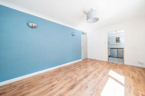28a Bernstein Road, Basingstoke, RG22 4NE