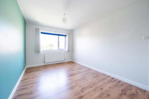 28a Bernstein Road, Basingstoke, RG22 4NE