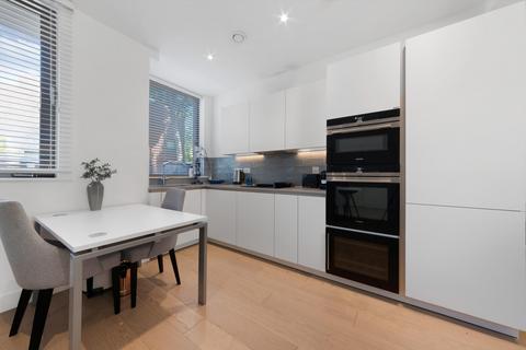 3 bedroom flat to rent, Wentworth Street, London, E1