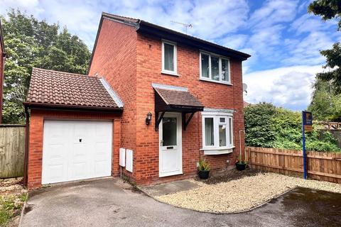 3 bedroom detached house for sale, Blaby Close, Abbeymead, Gloucester, Gloucestershire, GL4