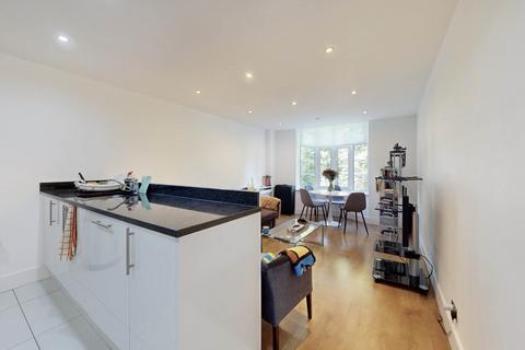 1 bedroom apartment to rent, Grove End Gardens, 33 Grove End Road, St John's Wood, London, NW8