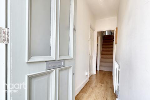 109 Douglas Road, Hornchurch, RM11 1AW