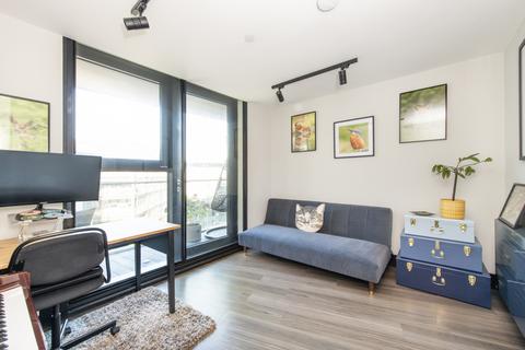 2 bedroom flat for sale, Tower Bridge Road, London