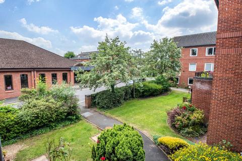 2 bedroom apartment for sale, Ednall Lane, Bromsgrove, Worcestershire, B60