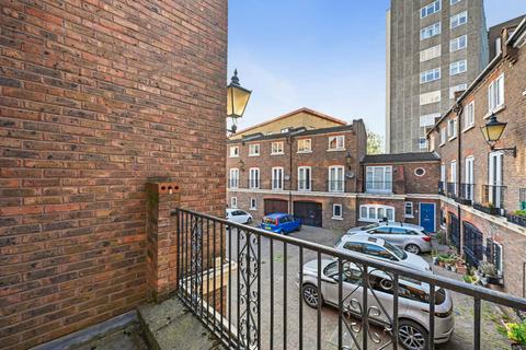 3 bedroom mews for sale, Maple Mews, Maida Vale, London, NW6 5UZ