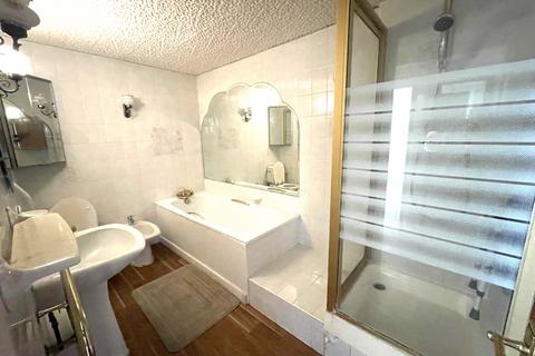 undefined, Denham Lodge, Oxford Road, UB9