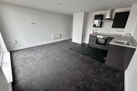 2 bedroom apartment to rent, Scholes Lane, St. Helens WA10