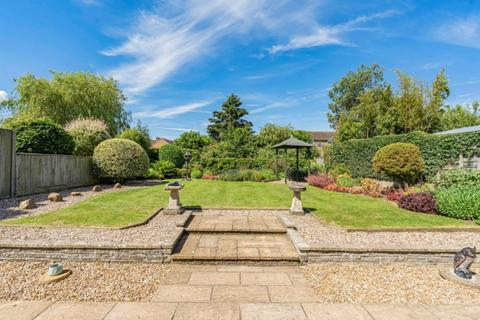 2 Hampden Drive, Kidlington, OX5 2LR
