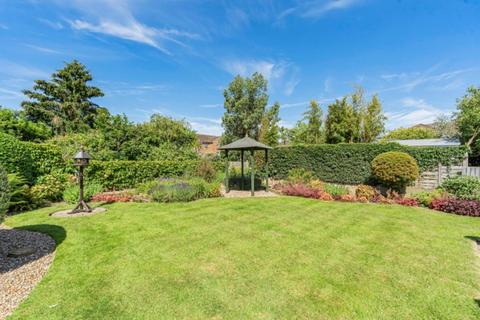 2 Hampden Drive, Kidlington, OX5 2LR