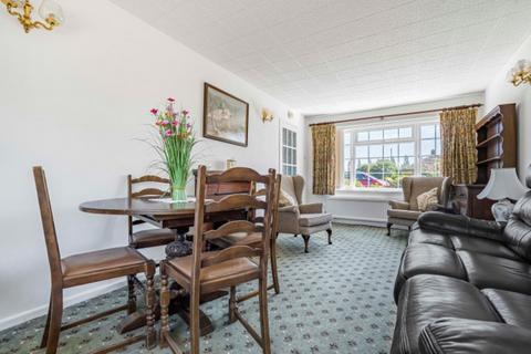 2 Hampden Drive, Kidlington, OX5 2LR