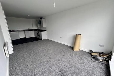 2 bedroom apartment to rent, Scholes Lane, St. Helens WA10