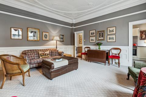 2 bedroom flat for sale, Old Court Place, Kensington