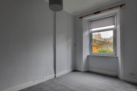 2 bedroom flat to rent, Piershill Terrace, Edinburgh EH8