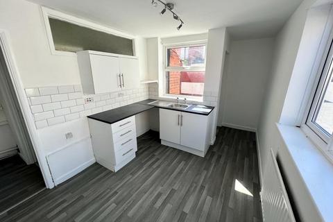 2 bedroom end of terrace house to rent, Blyth NE24