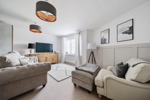 1 bedroom flat for sale, Sycamore Road, Cranleigh, GU6