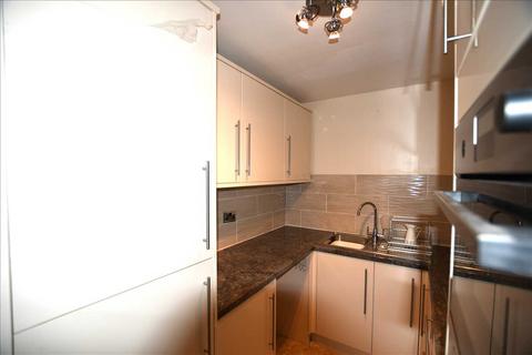 2 bedroom flat for sale, Churchill Cout, Ainsley Close, London