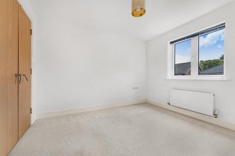 1 bedroom apartment for sale, Bowes Road, STAINES, TW18