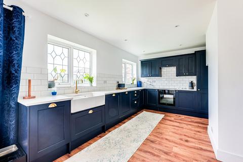 3 Bramble Close, Leigh-on-sea, SS9 5HD