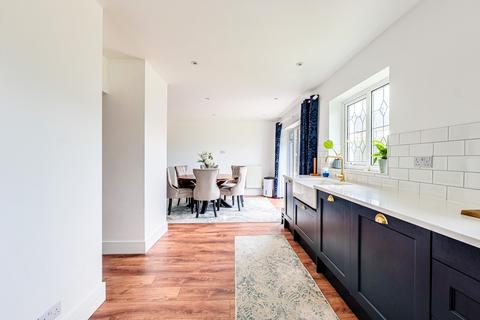 3 Bramble Close, Leigh-on-sea, SS9 5HD