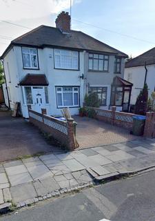 4 bedroom semi-detached house to rent, Landstead Road, London, SE18