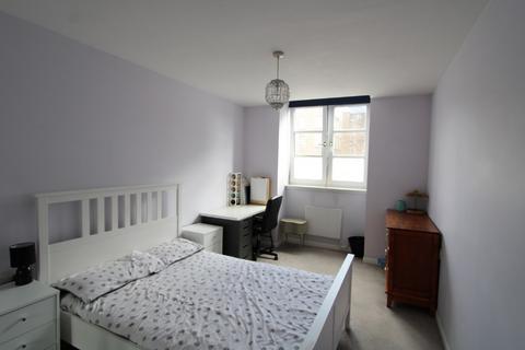 2 bedroom house to rent, City Centre DD1