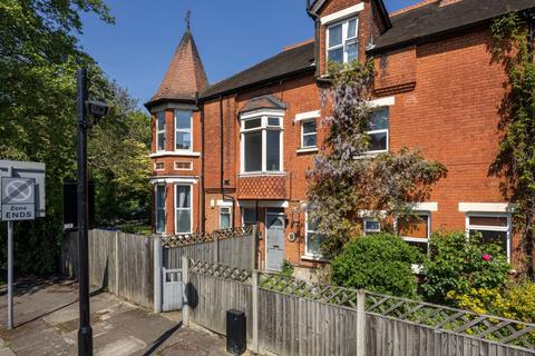 1 bedroom apartment for sale, 8D Gunnersbury Avenue, London, W5 3NH