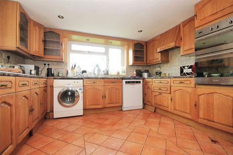 3 bedroom detached house for sale, Nevendon Road, Wickford, SS12