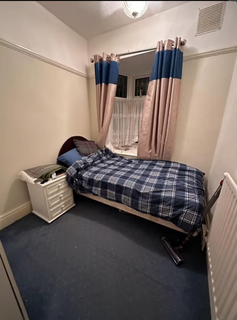 1 bedroom in a house share to rent, Ashburton Avenue, Ilford IG3